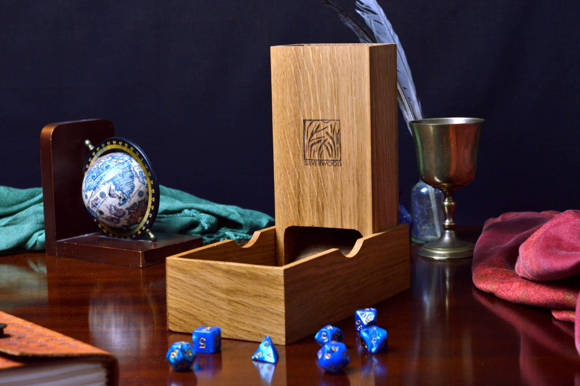 Dice Tower Artisan - Oak