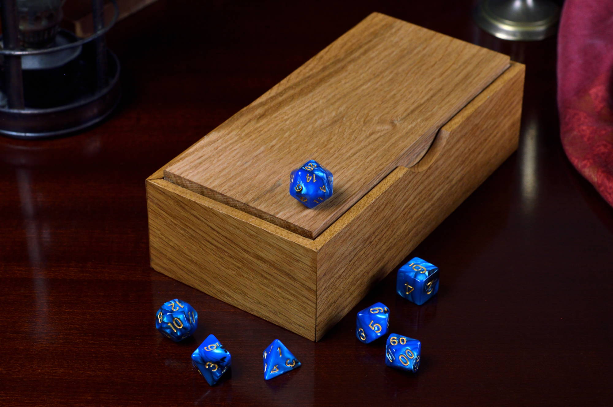 Dice Tower Artisan - Oak