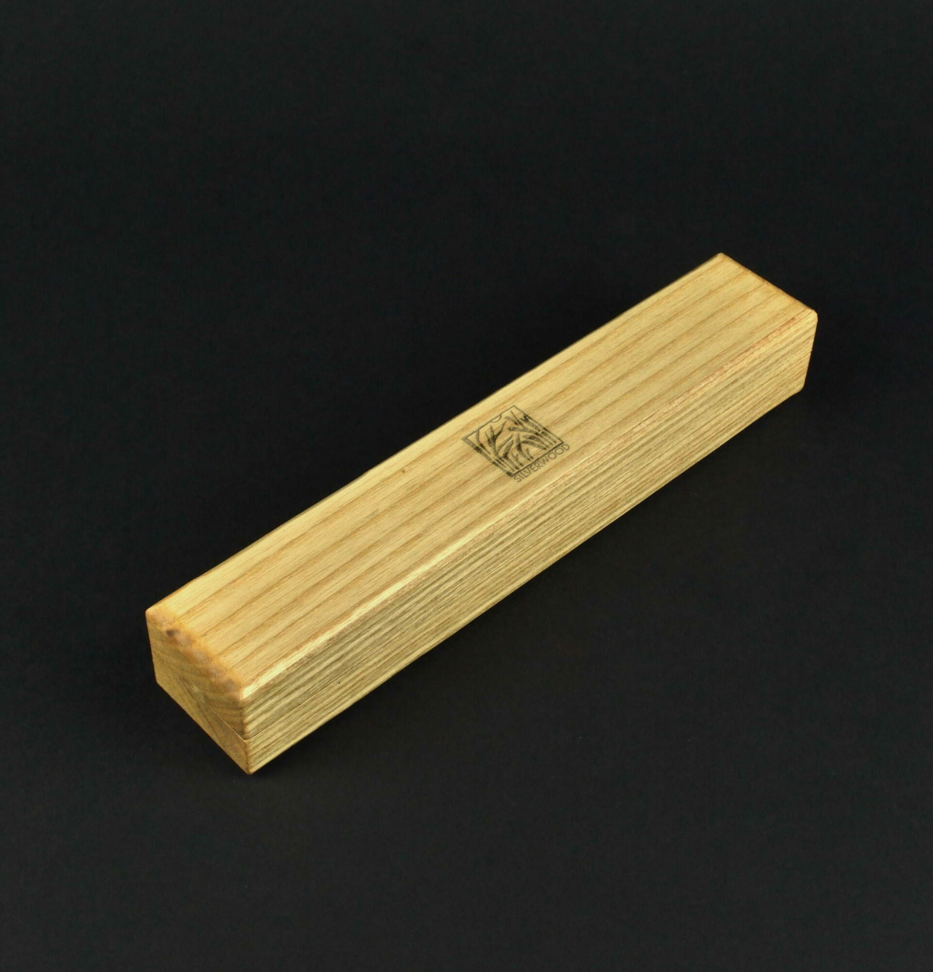 DVA_Ash_closed_3-4_2 Dice Vault Artisan Ash