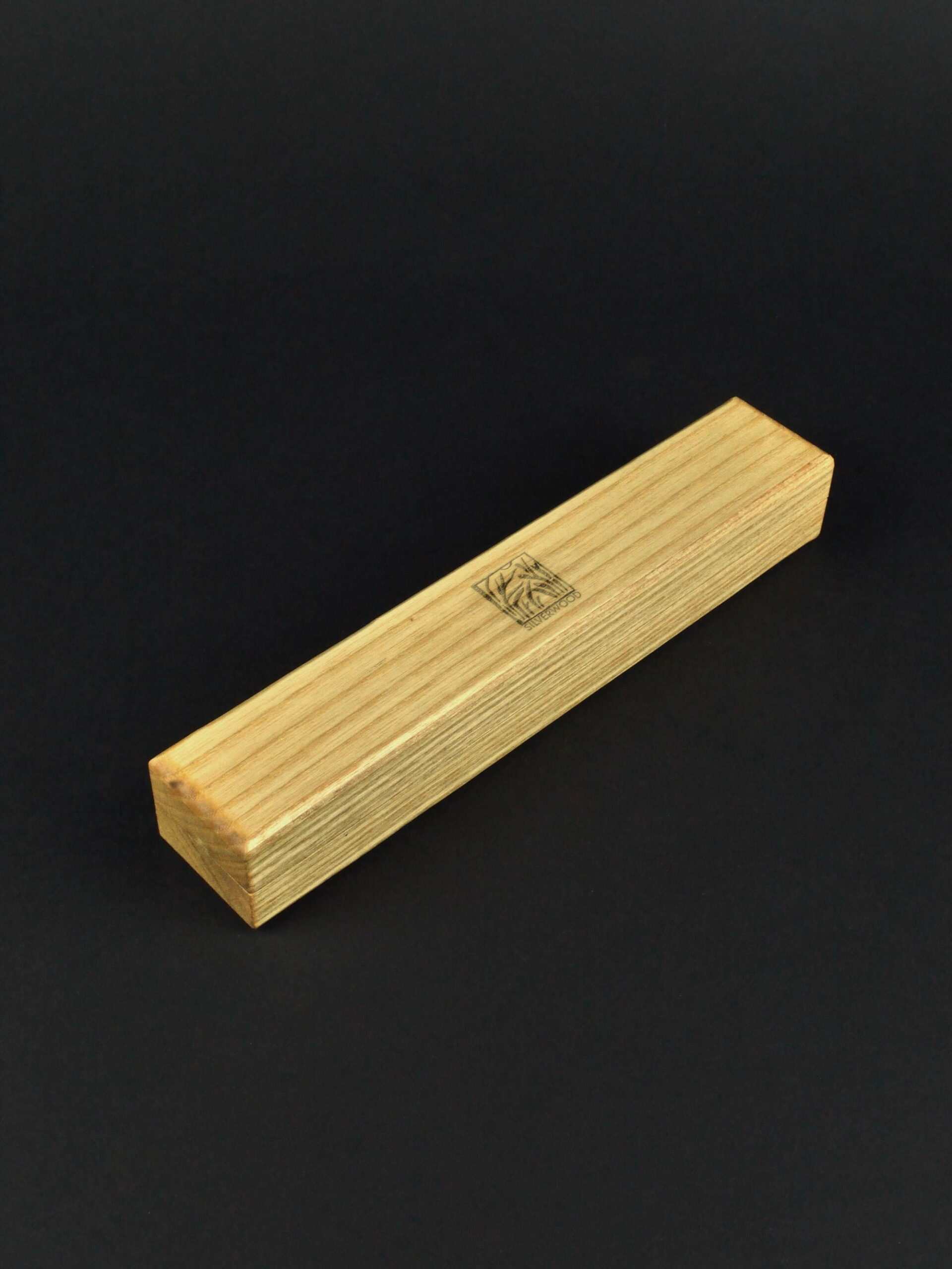 DVA_Ash_closed_3-4_2 Dice Vault Artisan Ash